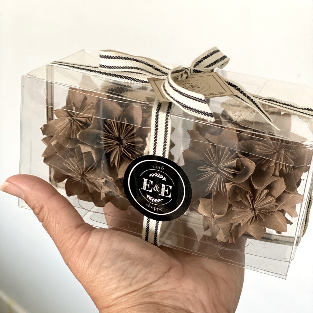 E&E Craft Shoppe | 2 pk Origami Flower Ball Ornaments